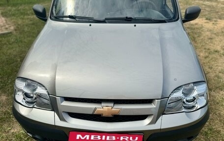 Chevrolet Niva I рестайлинг, 2014 год, 790 000 рублей, 8 фотография