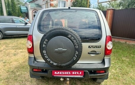 Chevrolet Niva I рестайлинг, 2014 год, 790 000 рублей, 5 фотография