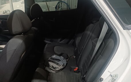Hyundai ix35 I рестайлинг, 2013 год, 1 111 000 рублей, 3 фотография