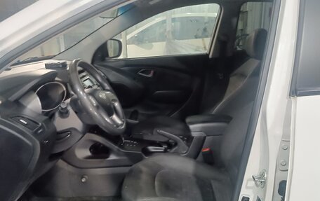 Hyundai ix35 I рестайлинг, 2013 год, 1 111 000 рублей, 4 фотография