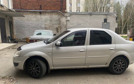 Renault Logan I, 2012 год, 470 000 рублей, 2 фотография