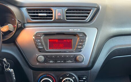 KIA Rio III рестайлинг, 2013 год, 820 000 рублей, 15 фотография
