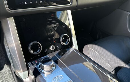 Land Rover Range Rover IV рестайлинг, 2018 год, 7 650 000 рублей, 7 фотография
