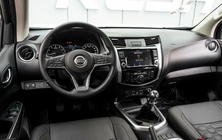 Nissan Navara (Frontier), 2024 год, 4 350 000 рублей, 6 фотография