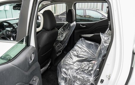Nissan Navara (Frontier), 2024 год, 4 350 000 рублей, 11 фотография