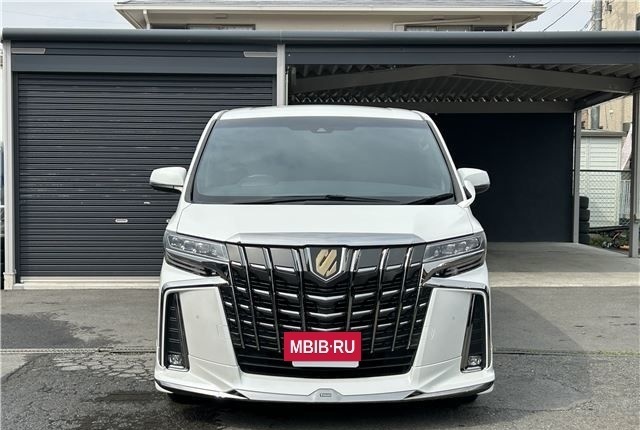 Toyota Alphard, 2021 год, 2 930 000 рублей, 5 фотография