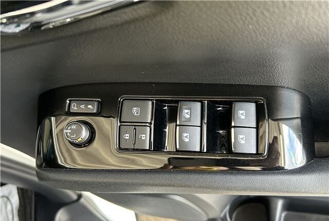 Toyota Alphard, 2021 год, 2 930 000 рублей, 15 фотография