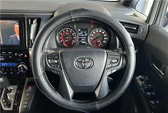 Toyota Alphard, 2021 год, 2 930 000 рублей, 35 фотография