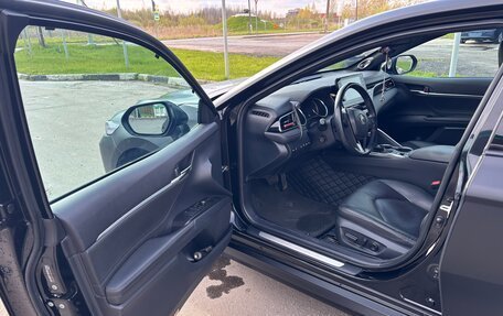 Toyota Camry, 2021 год, 3 750 000 рублей, 7 фотография