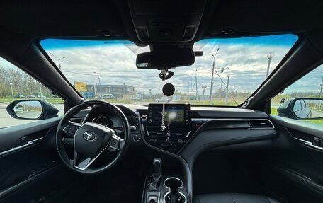 Toyota Camry, 2021 год, 3 750 000 рублей, 4 фотография