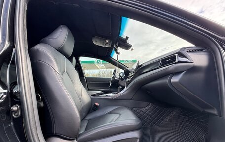 Toyota Camry, 2021 год, 3 750 000 рублей, 9 фотография