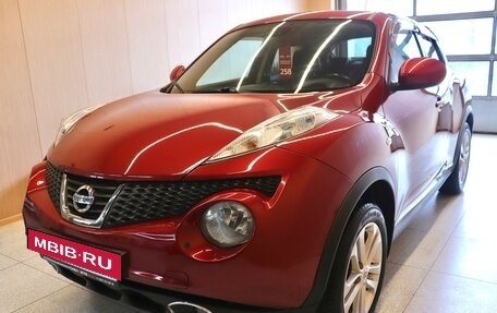 Nissan Juke II, 2011 год, 1 300 000 рублей, 4 фотография