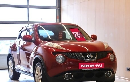 Nissan Juke II, 2011 год, 1 300 000 рублей, 27 фотография