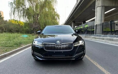 Skoda Superb III рестайлинг, 2024 год, 2 459 000 рублей, 2 фотография