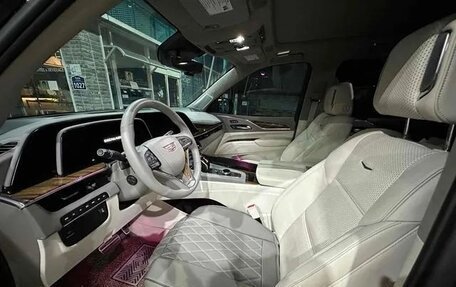 Cadillac Escalade V, 2022 год, 16 546 809 рублей, 7 фотография