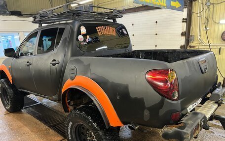 Mitsubishi L200 IV рестайлинг, 2007 год, 3 600 000 рублей, 3 фотография