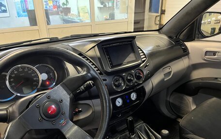 Mitsubishi L200 IV рестайлинг, 2007 год, 3 600 000 рублей, 7 фотография
