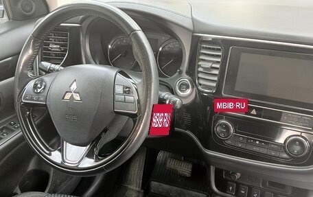 Mitsubishi Outlander III рестайлинг 3, 2019 год, 2 270 000 рублей, 5 фотография