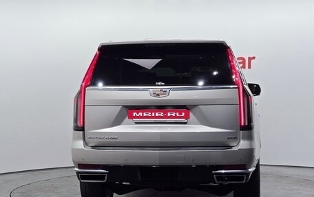 Cadillac Escalade V, 2022 год, 11 387 970 рублей, 3 фотография