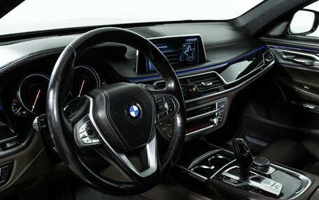 BMW 7 серия, 2016 год, 4 000 000 рублей, 11 фотография
