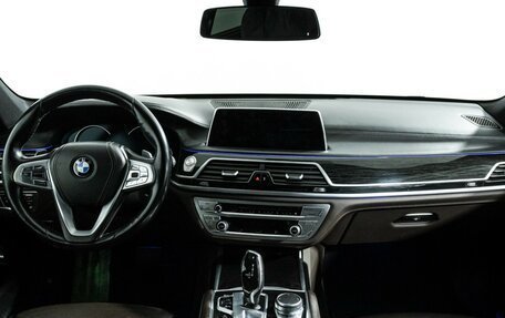 BMW 7 серия, 2016 год, 4 000 000 рублей, 13 фотография