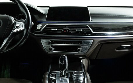 BMW 7 серия, 2016 год, 4 000 000 рублей, 14 фотография