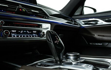 BMW 7 серия, 2016 год, 4 000 000 рублей, 24 фотография