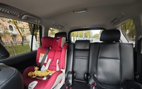 Toyota Land Cruiser Prado 150 рестайлинг 2, 2018 год, 5 700 000 рублей, 14 фотография