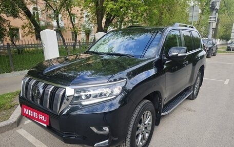 Toyota Land Cruiser Prado 150 рестайлинг 2, 2018 год, 5 700 000 рублей, 7 фотография