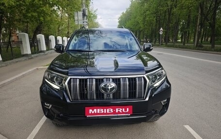 Toyota Land Cruiser Prado 150 рестайлинг 2, 2018 год, 5 700 000 рублей, 9 фотография