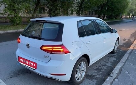 Volkswagen Golf VII, 2019 год, 2 300 000 рублей, 6 фотография