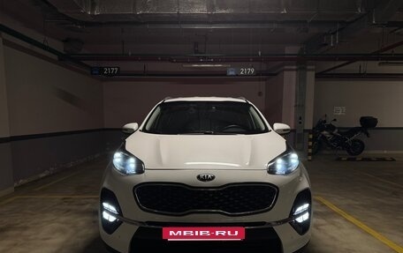 KIA Sportage IV рестайлинг, 2018 год, 2 250 000 рублей, 3 фотография