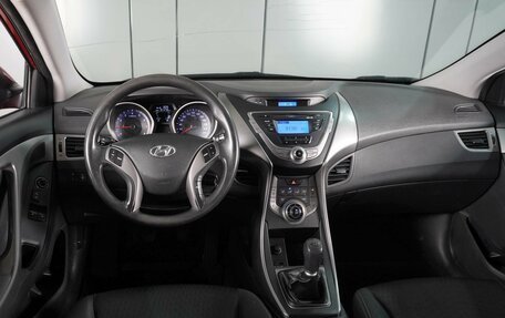 Hyundai Elantra V, 2012 год, 789 000 рублей, 6 фотография