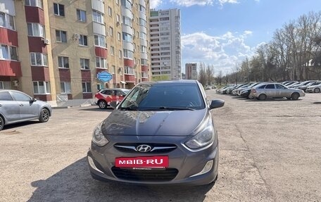 Hyundai Solaris II рестайлинг, 2011 год, 715 000 рублей, 13 фотография