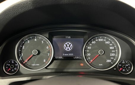 Volkswagen Touareg III, 2015 год, 2 500 000 рублей, 11 фотография