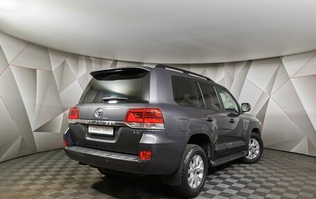 Toyota Land Cruiser 200, 2016 год, 5 299 700 рублей, 2 фотография