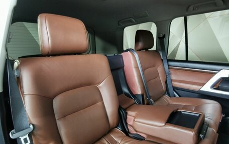 Toyota Land Cruiser 200, 2016 год, 5 299 700 рублей, 14 фотография