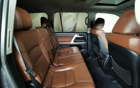 Toyota Land Cruiser 200, 2016 год, 5 299 700 рублей, 13 фотография