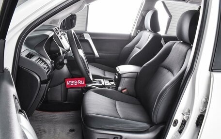 Toyota Land Cruiser Prado 150 рестайлинг 2, 2018 год, 4 830 000 рублей, 10 фотография