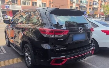 Toyota Highlander III, 2021 год, 3 280 000 рублей, 5 фотография