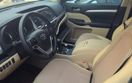 Toyota Highlander III, 2021 год, 3 280 000 рублей, 9 фотография