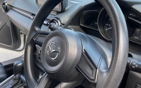 Mazda Demio IV, 2017 год, 900 000 рублей, 5 фотография