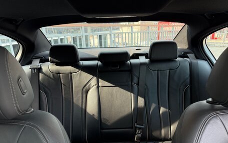 BMW 5 серия, 2018 год, 3 240 000 рублей, 21 фотография