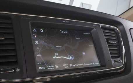 KIA Carnival III, 2019 год, 3 150 000 рублей, 17 фотография