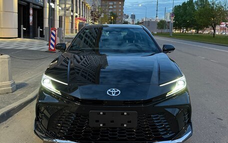 Toyota Camry, 2024 год, 4 300 000 рублей, 2 фотография