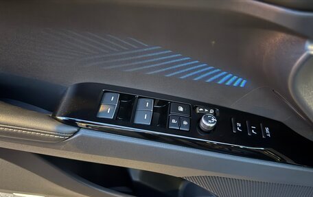 Toyota Camry, 2024 год, 4 300 000 рублей, 11 фотография