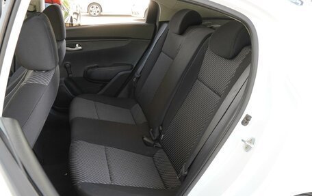 KIA Rio IV, 2018 год, 1 079 000 рублей, 9 фотография
