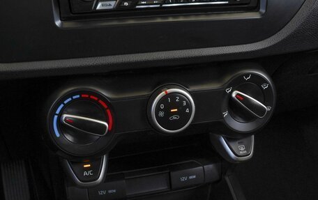 KIA Rio IV, 2018 год, 1 079 000 рублей, 14 фотография