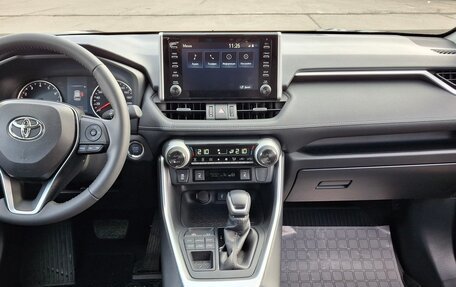 Toyota RAV4, 2021 год, 4 720 000 рублей, 2 фотография