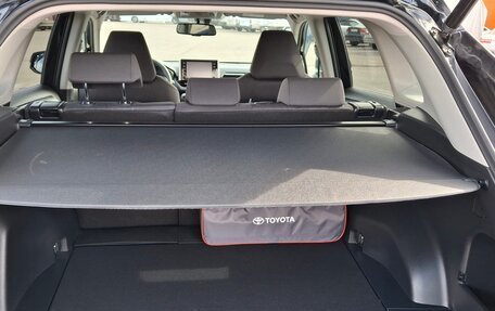 Toyota RAV4, 2021 год, 4 720 000 рублей, 9 фотография
